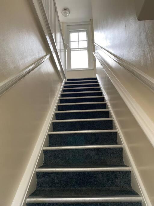 - 2 Minutes From Apartment *