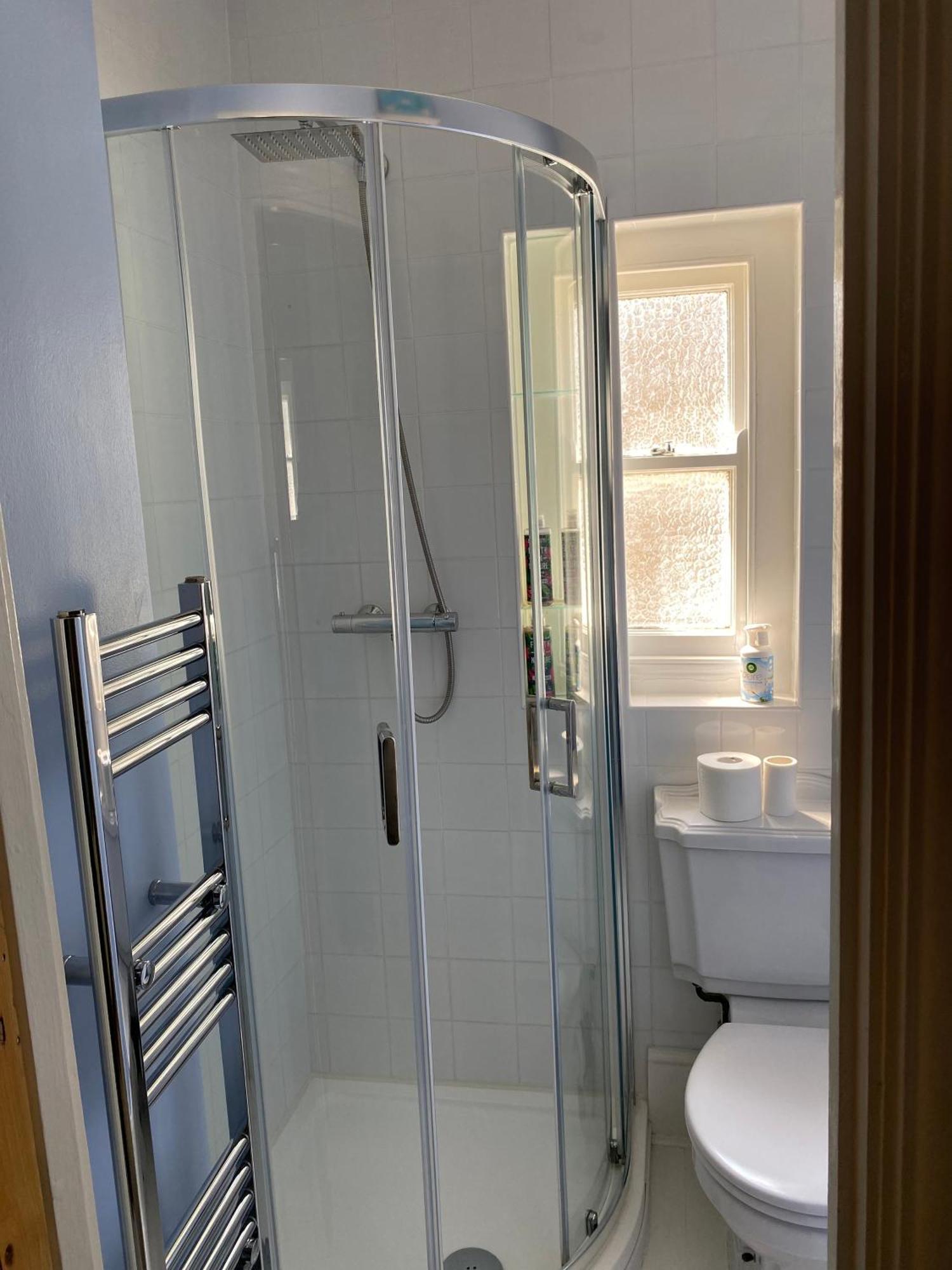 Apartment - 2 Minutes From